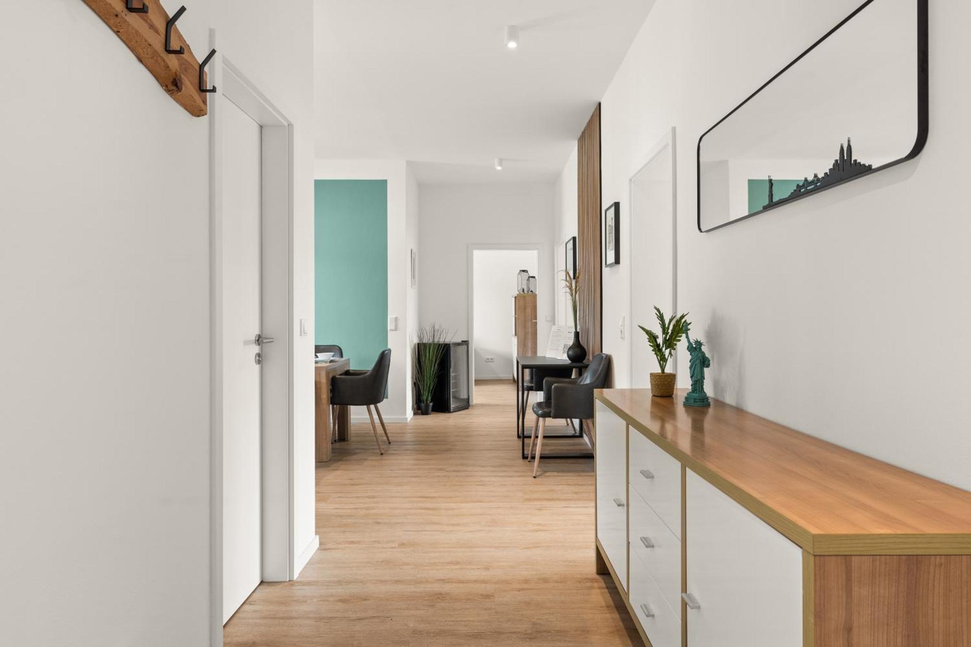 Homely-Apartment Manhattanart, Zentral, Parkplatz, Billard,Ps4, Dart, Balkon Билефельд Экстерьер фото