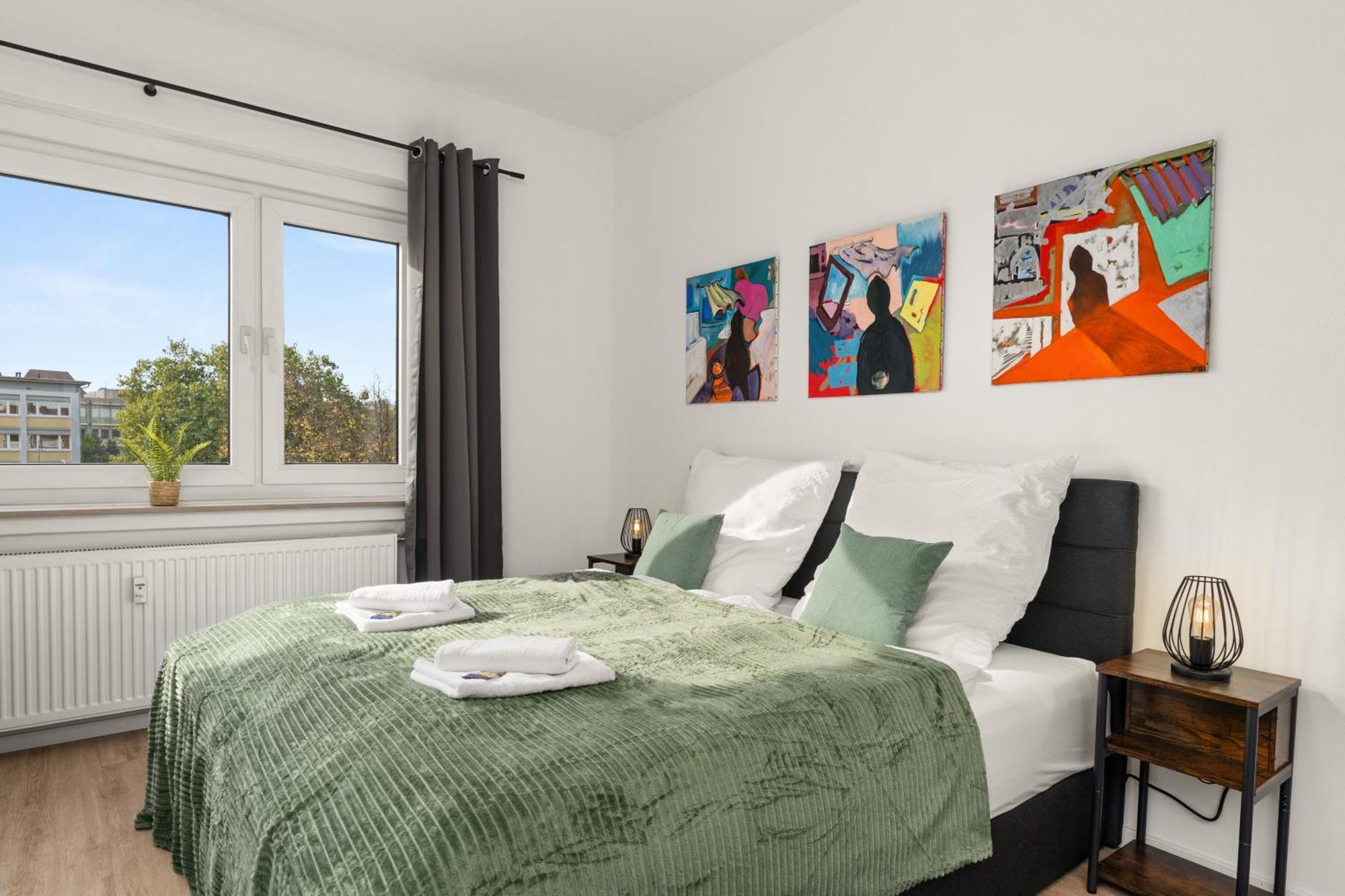 Homely-Apartment Manhattanart, Zentral, Parkplatz, Billard,Ps4, Dart, Balkon Билефельд Экстерьер фото